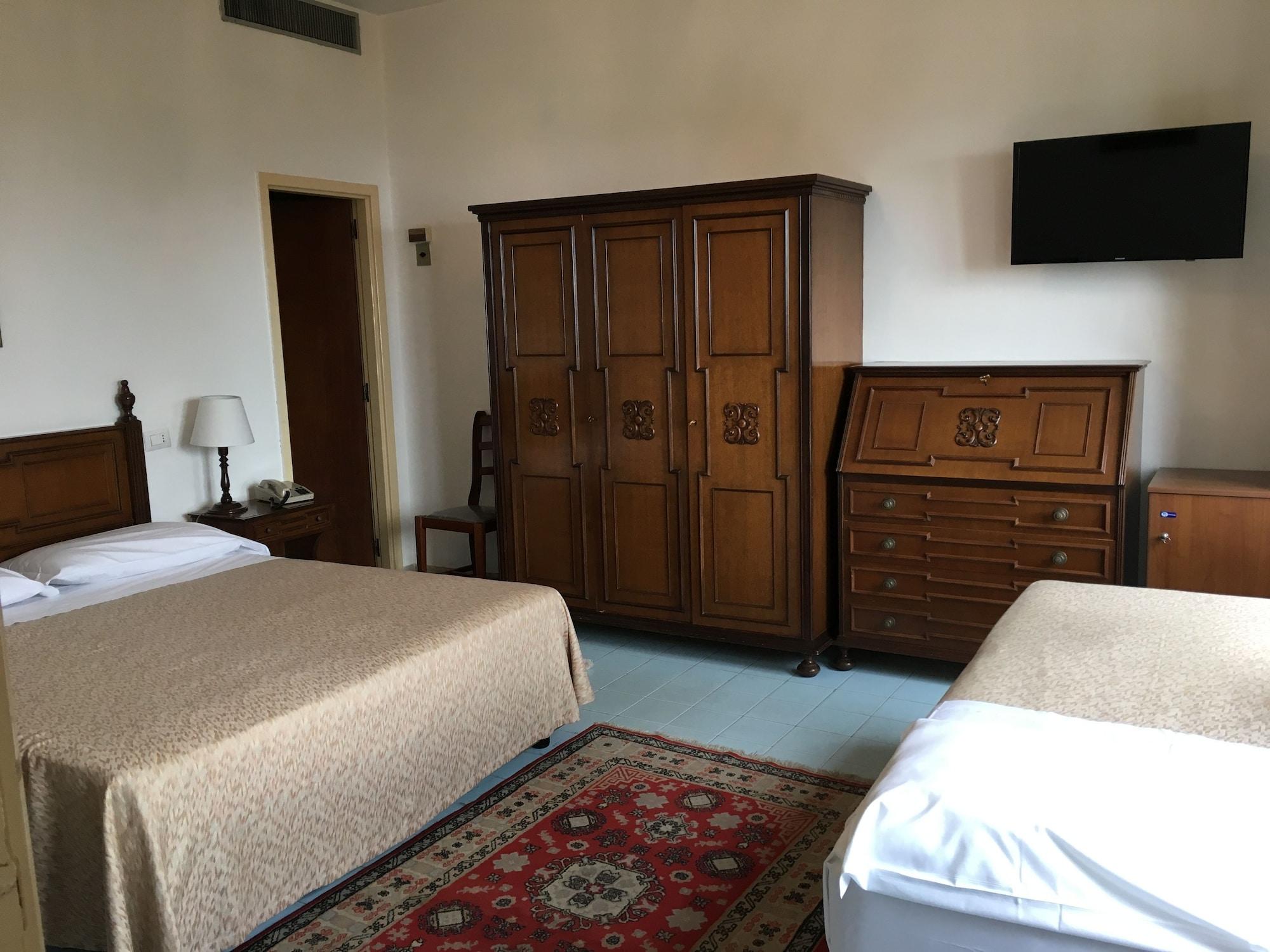 Mediterranée Hotel