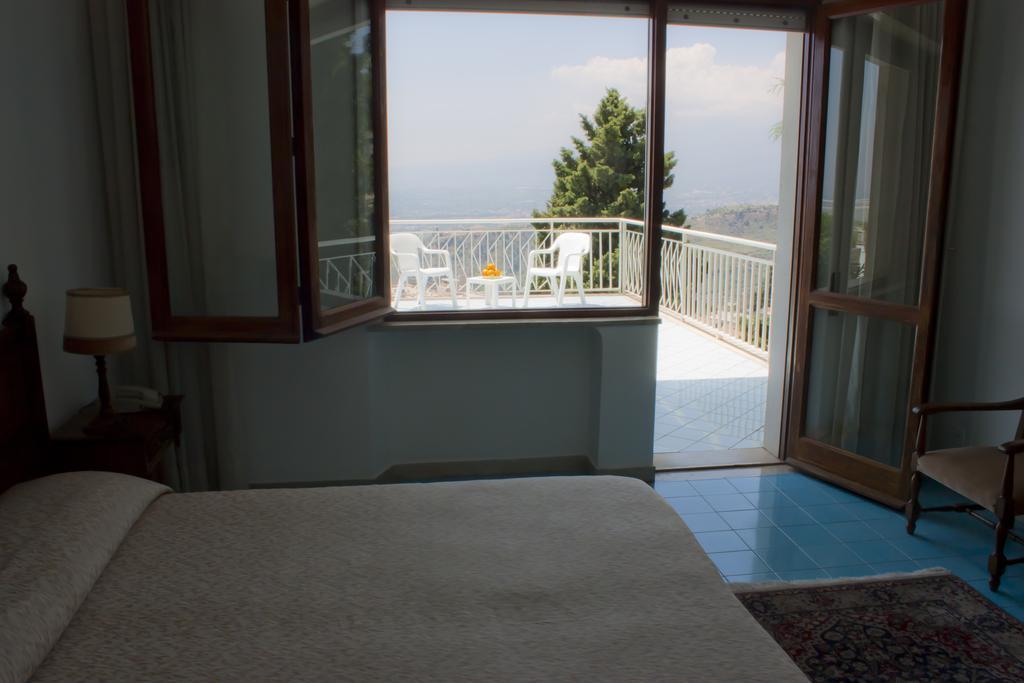 Mediterranée Hotel 4*
