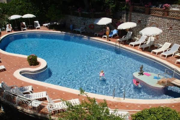 Mediterranée Hotel 4*